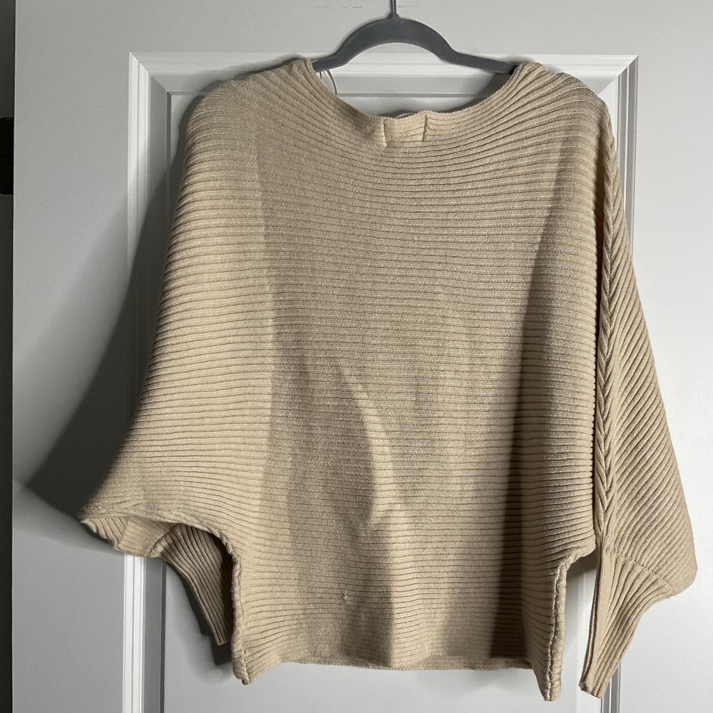 Pinque Ribbed Sweater - Medium - Note Callout - Picture 2 of 5